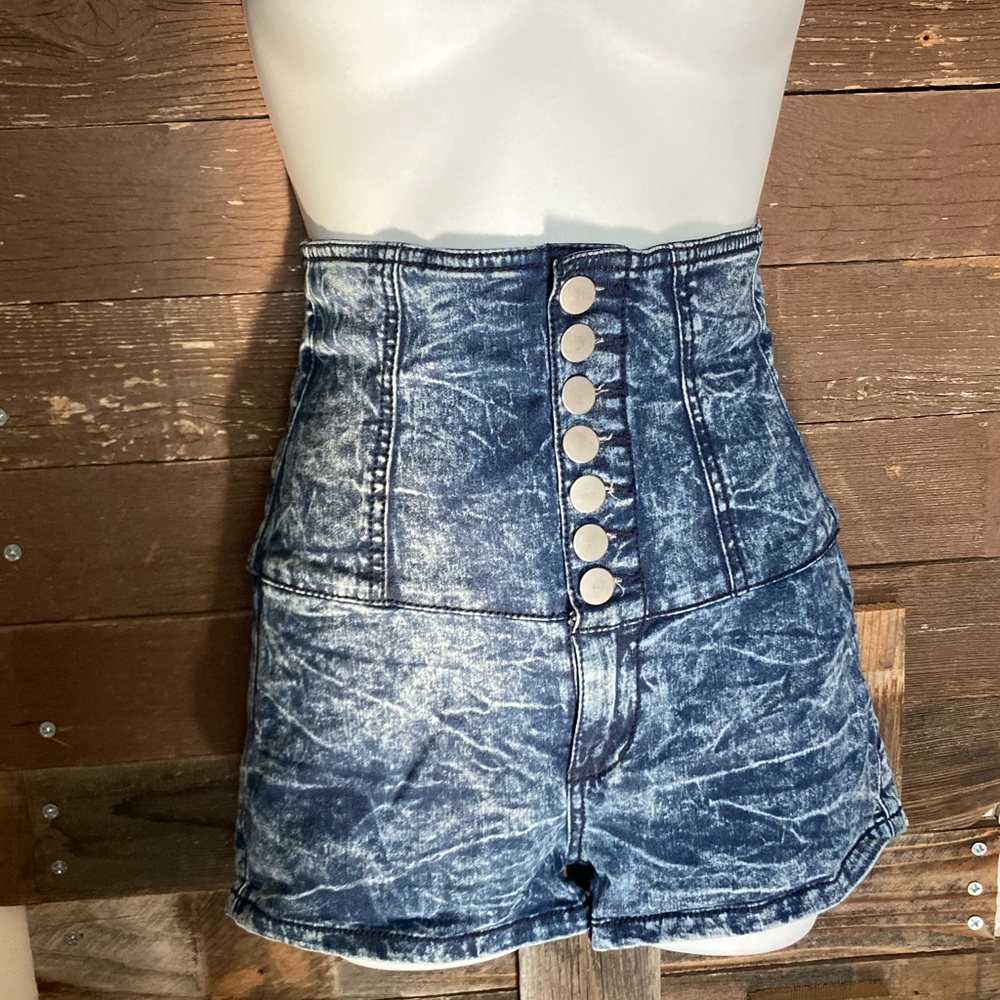 Almost Famous, acid wash, super high waisted, rib cage, jean shorts.